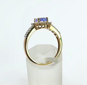 1749: Vintage: 9ct Gold Violet Blue Tanzanite Diamonds Dress Ring- sparkling eye candy