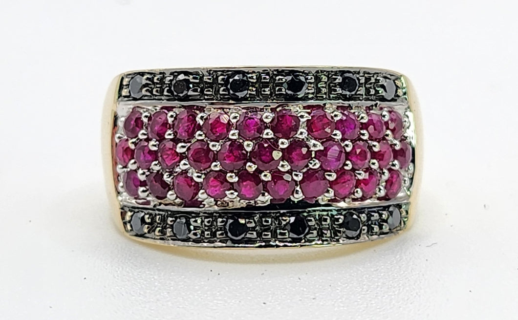 0315: Vintage: 9ct Gold Black Diamonds Rubies Statement Ring- a remarkable combination,