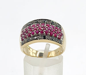 0315: Vintage: 9ct Gold Black Diamonds Rubies Statement Ring- a remarkable combination,