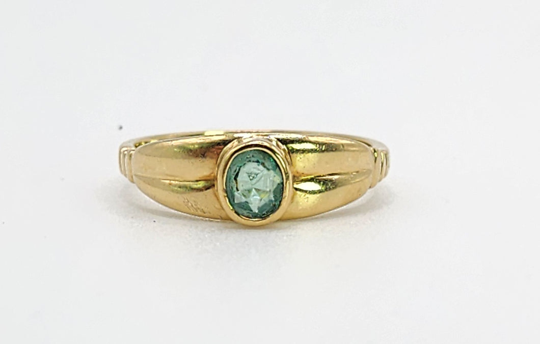 1608: Vintage: 18ct Gold Emerald Signet/Stacker Ring- demure & delightful