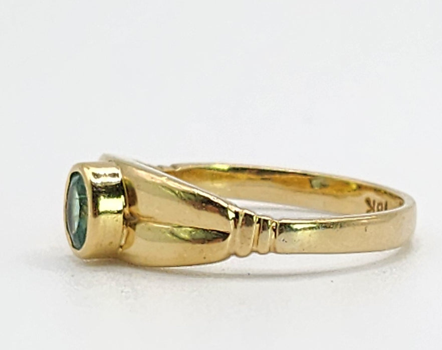 Vintage: 18ct Yellow Gold Emerald Signet Ring