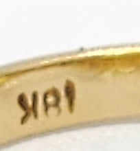 Load image into Gallery viewer, 1608: Vintage: 18ct Gold Emerald Signet/Stacker Ring- demure &amp; delightful
