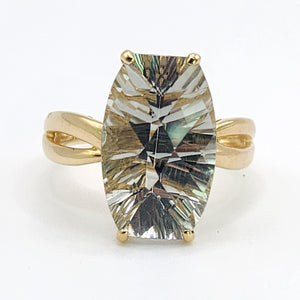 1640: Vintage: 9ct Gold Cushion Cut Mint Green Quartz Cocktail Ring- extraordinary