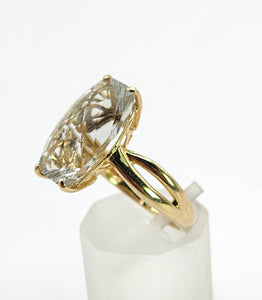 1640: Vintage: 9ct Gold Cushion Cut Mint Green Quartz Cocktail Ring- extraordinary