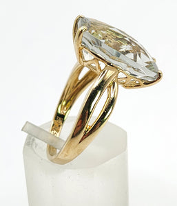 1640: Vintage: 9ct Gold Cushion Cut Mint Green Quartz Cocktail Ring- extraordinary