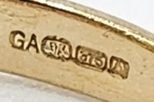 Cargar imagen en el visor de la galería, 1645: Vintage: 9ct Gold Purple Amethysts Diamonds Dress Ring- lovely combination
