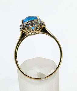 1650: Vintage: 9ct Gold Swiss Blue Topaz 18 Diamonds Cluster Ring- sparkling beauty