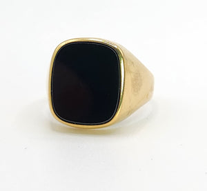 1656: Vintage: 18ct Gold Black Onyx Signet Ring- unisex appeal, nice weight