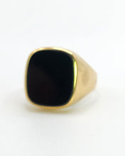 Load image into Gallery viewer, 1656: Vintage: 18ct Gold Black Onyx Signet Ring- unisex appeal, nice weight
