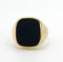 Load image into Gallery viewer, 1656: Vintage: 18ct Gold Black Onyx Signet Ring- unisex appeal, nice weight
