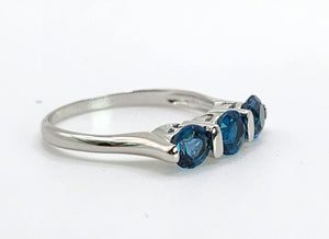 0964: Vintage: Rare 9ct White Gold London Blue Round Cut Topaz Trilogy- a beauty