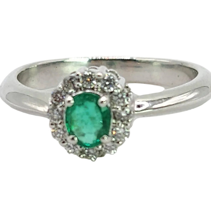 6434: Vintage: 18ct White Gold Emerald 12 Diamonds Ring