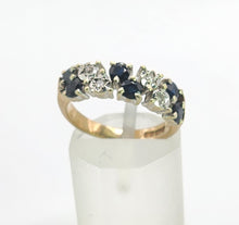 Cargar imagen en el visor de la galería, 1532: Vintage: Rare 9ct Gold Blue Sapphires Tiered Dress Ring- exquisite
