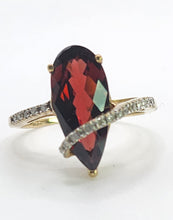 Load image into Gallery viewer, 1635: Vintage: 9ct Gold Pear-Cut Almandine Garnet 18 Diamonds Dress Ring

