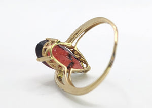 1635: Vintage: 9ct Gold Pear-Cut Almandine Garnet 18 Diamonds Dress Ring