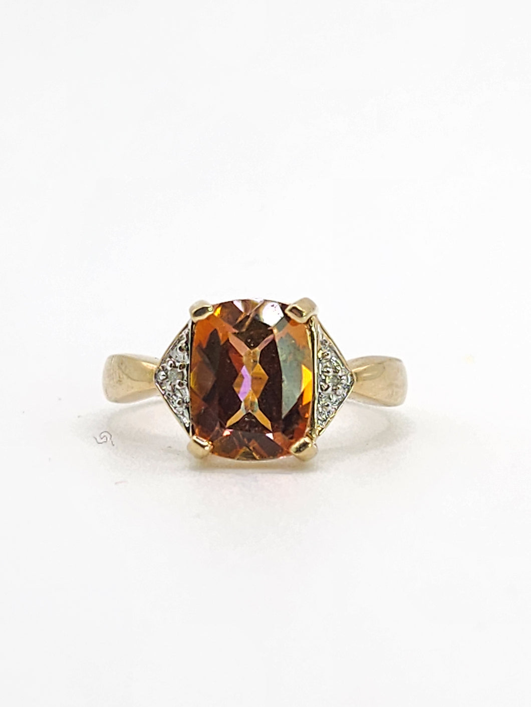 1547: Vintage: 9ct Gold Mystic Topaz Diamonds Ring - lovely colours