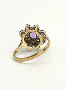 1548: Vintage: 9ct Gold Amethysts Diamonds Flowerhead Cluster Ring- delightful