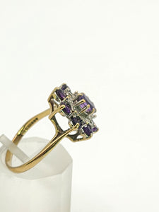1548: Vintage: 9ct Gold Amethysts Diamonds Flowerhead Cluster Ring- delightful