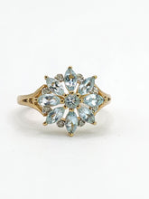 Cargar imagen en el visor de la galería, 1549: Vintage: 9ct Gold Blue Aquamarines Diamonds Starburst Cluster Ring- total eye candy
