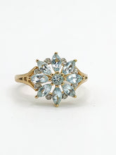 Cargar imagen en el visor de la galería, 1549: Vintage: 9ct Gold Blue Aquamarines Diamonds Starburst Cluster Ring- total eye candy
