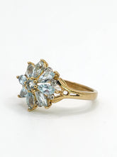 Cargar imagen en el visor de la galería, 1549: Vintage: 9ct Gold Blue Aquamarines Diamonds Starburst Cluster Ring- total eye candy
