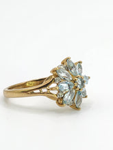 Cargar imagen en el visor de la galería, 1549: Vintage: 9ct Gold Blue Aquamarines Diamonds Starburst Cluster Ring- total eye candy
