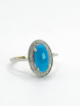 Cargar imagen en el visor de la galería, 1812: Vintage: 14ct White Gold Turquoise 26 Diamonds Dress Ring- total eye candy
