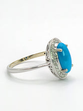 Cargar imagen en el visor de la galería, 1812: Vintage: 14ct White Gold Turquoise 26 Diamonds Dress Ring- total eye candy
