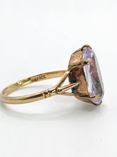 Load image into Gallery viewer, 1567: Vintage: 9ct Gold Lilac Amethyst Solitaire- multi-faceted cut
