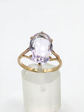 Load image into Gallery viewer, 1567: Vintage: 9ct Gold Lilac Amethyst Solitaire- multi-faceted cut
