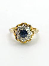 Cargar imagen en el visor de la galería, 1707: Vintage: 18ct Gold French Blue Sapphire Diamonds Flowerhead Ring- Exquisite design.
