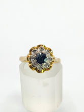 Cargar imagen en el visor de la galería, 1707: Vintage: 18ct Gold French Blue Sapphire Diamonds Flowerhead Ring- Exquisite design.
