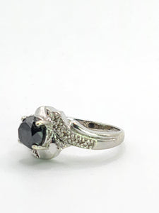 1760: Vintage: 9ct White Gold Black Diamond White Diamonds Halo Ring-Exquisite