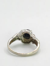Cargar imagen en el visor de la galería, 1760: Vintage: 9ct White Gold Black Diamond White Diamonds Halo Ring-Exquisite
