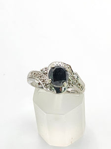 1760: Vintage: 9ct White Gold Black Diamond White Diamonds Halo Ring-Exquisite