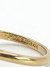 Cargar imagen en el visor de la galería, 1780: Vintage: 9ct Gold Orange Citrine Panel Ring -From 1966 a rare find at 59!
