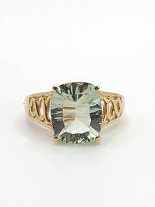 1782: Vintage: 9ct Gold Cushion Cut Mint Green Quartz Ring- lovely cut and colours
