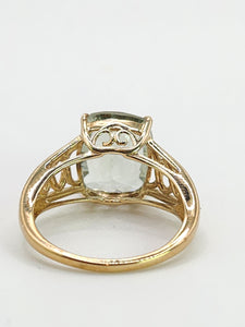 1782: Vintage: 9ct Gold Cushion Cut Mint Green Quartz Ring- lovely cut and colours