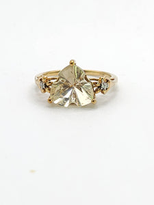 1783: Vintage: 9ct Gold Trillion Cut Mint Greek Quartz Diamonds Cocktail Ring- LUSH