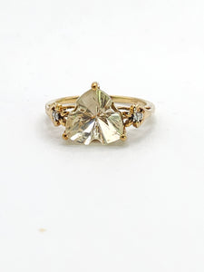 1783: Vintage: 9ct Gold Trillion Cut Mint Greek Quartz Diamonds Cocktail Ring- LUSH