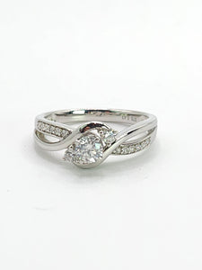 1784: Vintage; 9ct White Gold Diamonds Crossover Ring- natural, sparkly eye candy