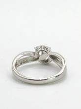 Cargar imagen en el visor de la galería, 1784: Vintage; 9ct White Gold Diamonds Crossover Ring- natural, sparkly eye candy
