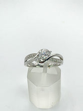 Cargar imagen en el visor de la galería, 1784: Vintage; 9ct White Gold Diamonds Crossover Ring- natural, sparkly eye candy
