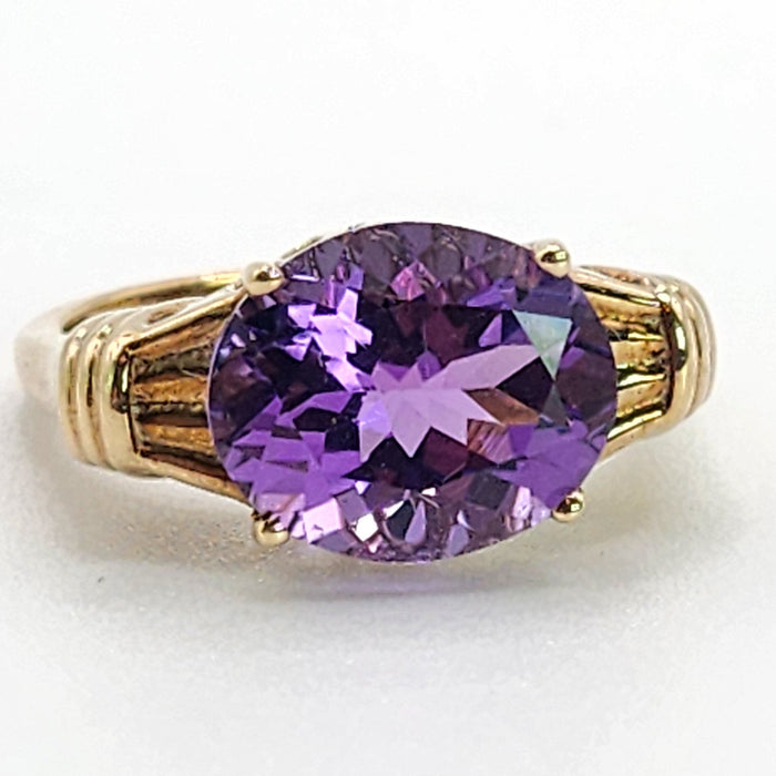Vintage: 9ct Yellow Gold Amethyst Solitaire Signet Ring