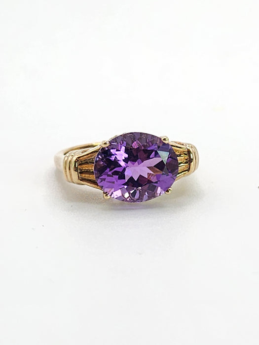 Vintage: 9ct Yellow Gold Amethyst Solitaire Signet Ring