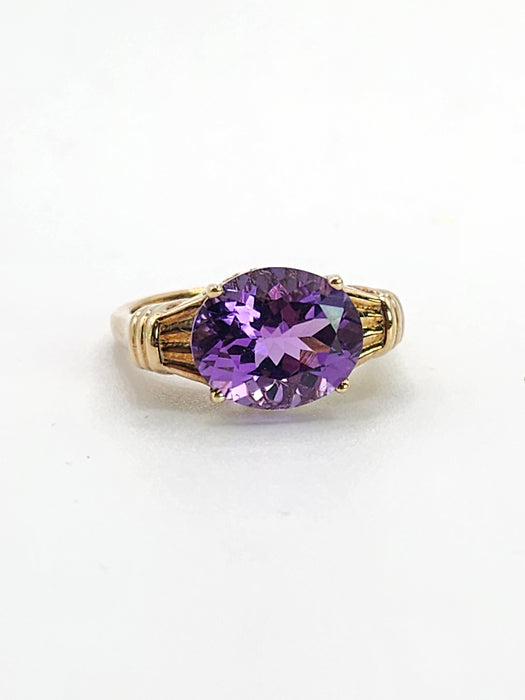 Vintage: 9ct Yellow Gold Amethyst Solitaire Signet Ring