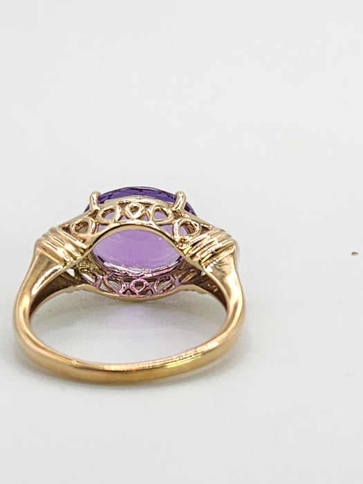 Vintage: 9ct Yellow Gold Amethyst Solitaire Signet Ring