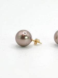 1553: Vintage: 14ct Gold Silver/Grey Tahitian Pearls Stud Earrings- stylish & good weight.