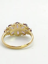 Cargar imagen en el visor de la galería, 1757:   Vintage; 9ct Gold Lilac Amethysts Diamonds Cluster Ring
