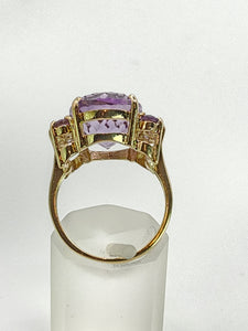 1758: Vintage: 9ct Gold Lilac Amethysts Statement Cocktail Ring- Fabulous